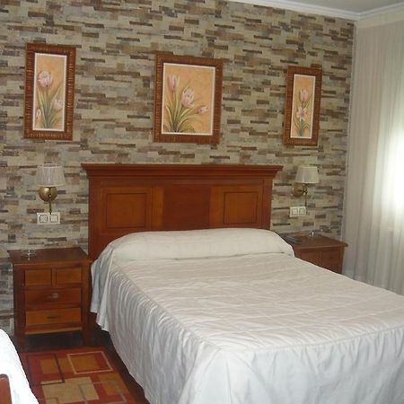Pension Hk A Angueira de Suso Esterno foto