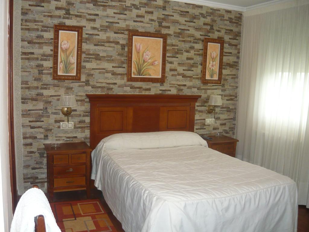 Pension Hk A Angueira de Suso Esterno foto
